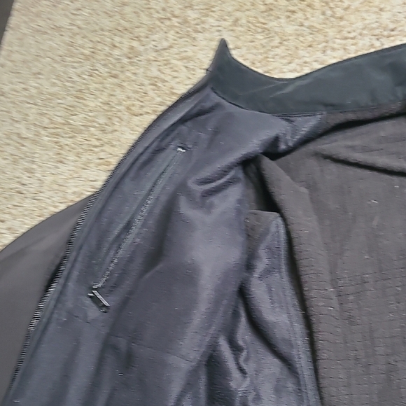 Marmot Black Softshell Jacket - Picture 6 of 7